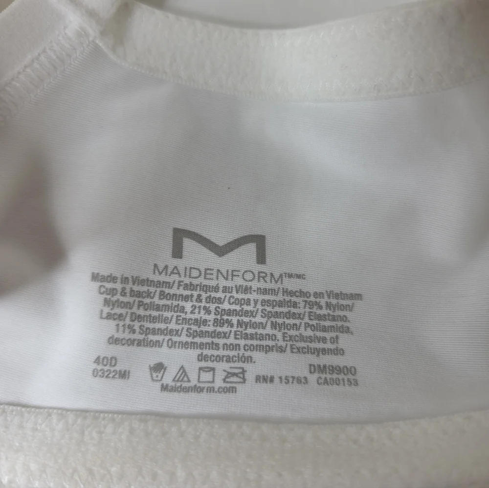Maidenform Wonderbra Plunging Neckline Underwire Push Up Bra Size 40D NWT